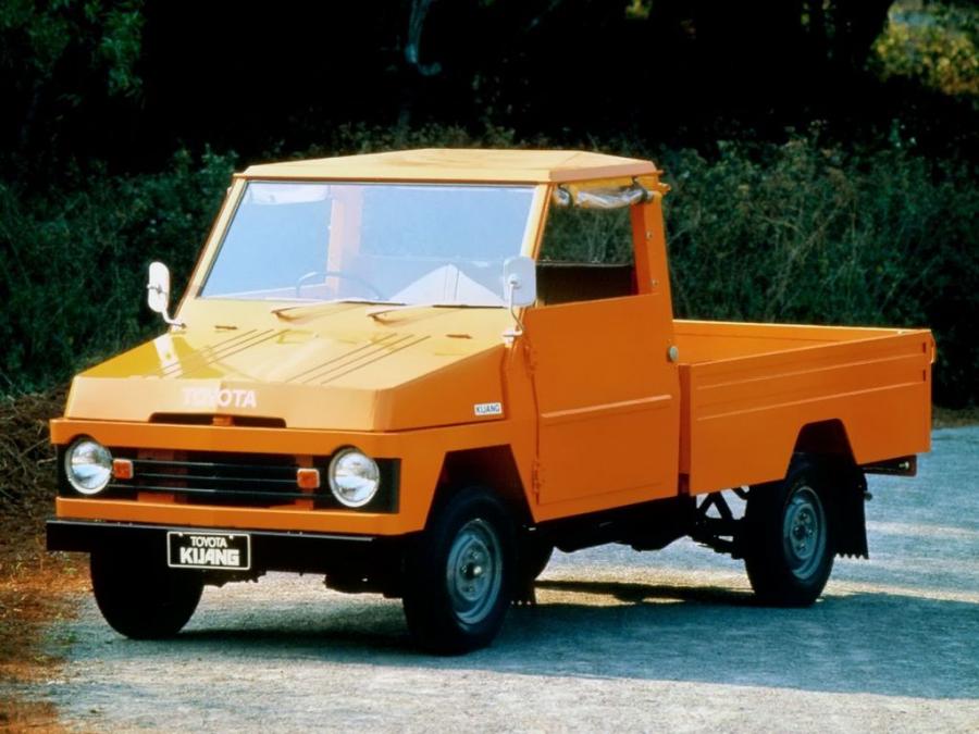  Toyota Kijang Pickup 1977 года  (фото 2 из 3)